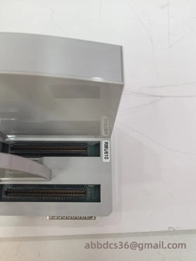 ABB RMU610 front panel