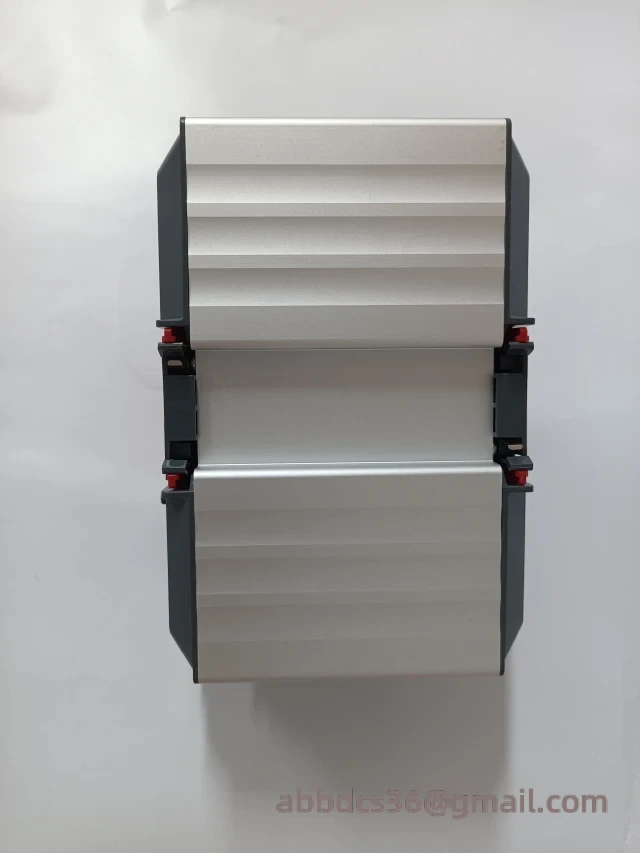 D136-002-005 D138-002-002