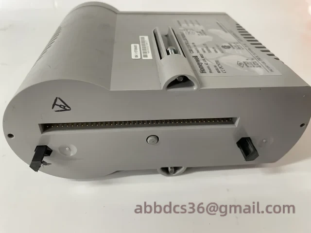 HONEYWELL CC-PCNT01 Connection Ports