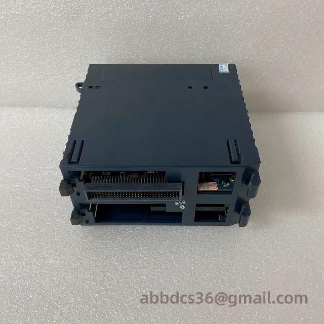 IC695CRU320 front panel
