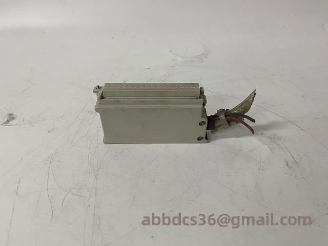 Z7136 module front panel