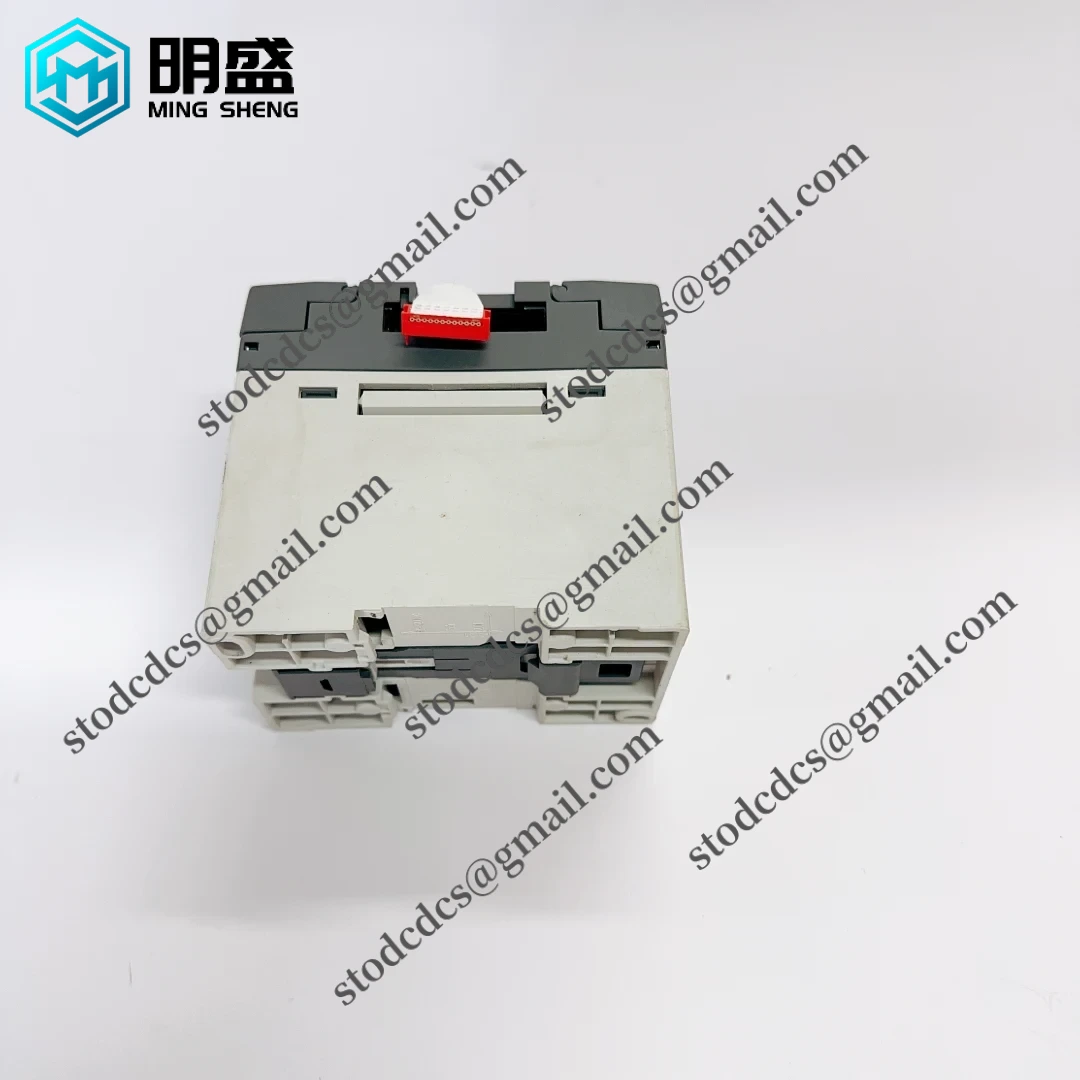 XO08R2 1SBP260109R1001 模块特写